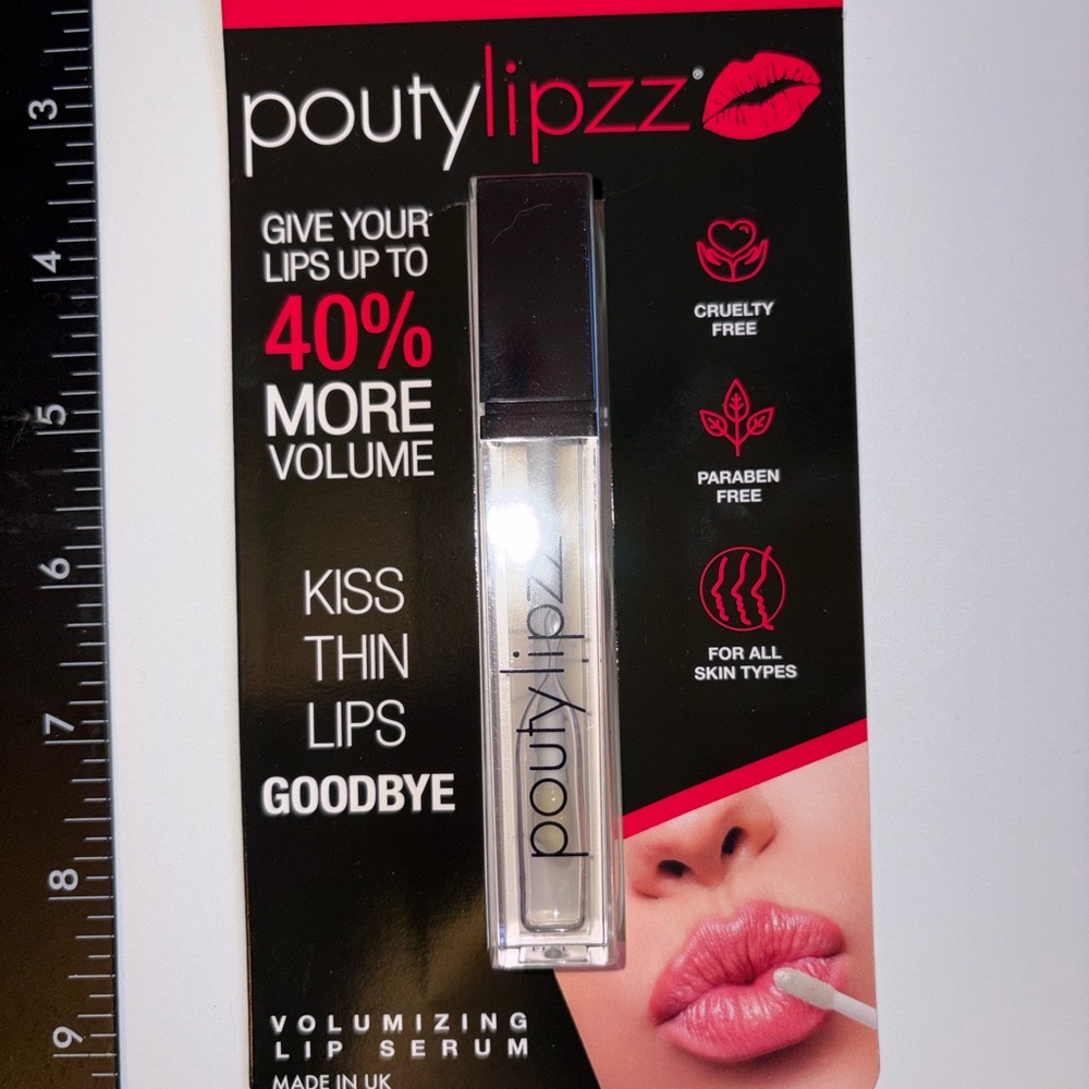 Pouty Lipzz Volumizing Lip Serum Plumper Lip Gloss 7ml Made In UK NIB